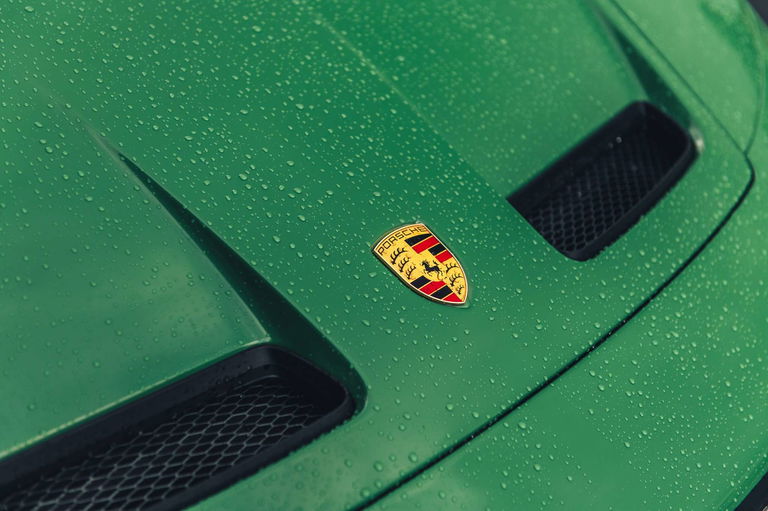 Porsche 992 GT3 Touring