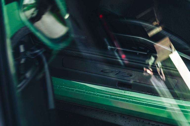 Porsche 992 GT3 Touring