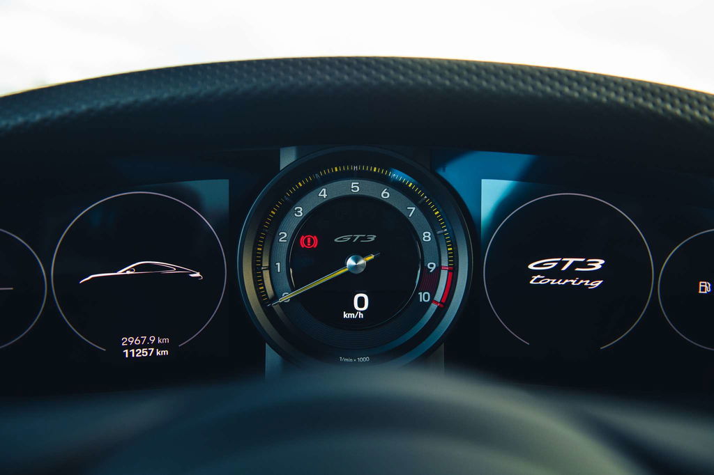 Porsche 992 GT3 Touring