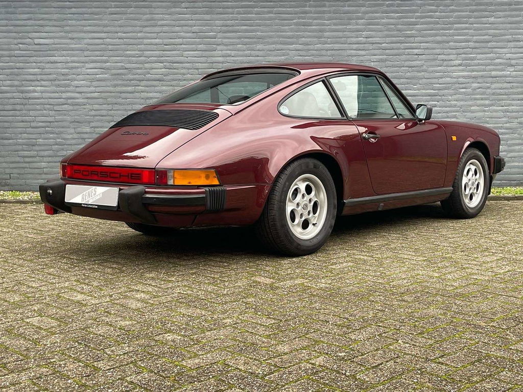 Porsche 911 Carrera 3.2