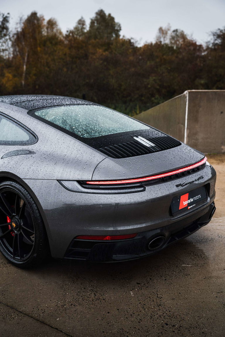 Porsche 992 Carrera 4 GTS