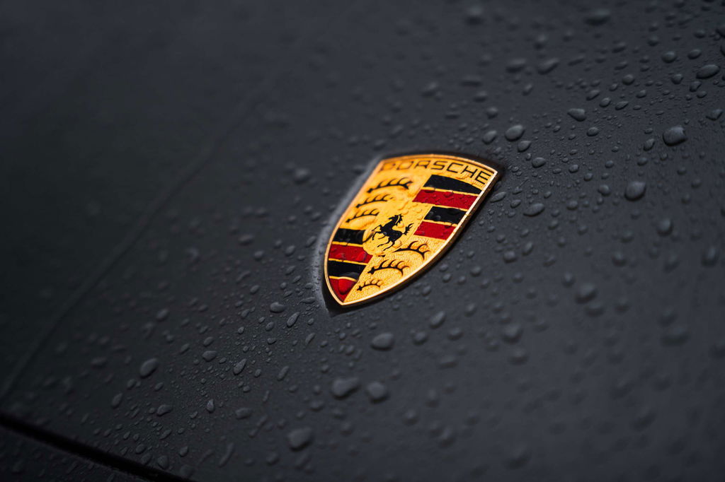 Porsche 992 Carrera 4 GTS