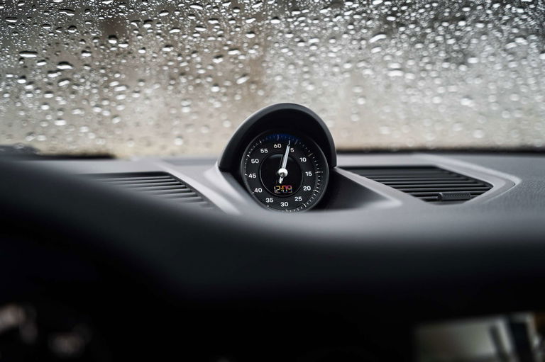 Porsche 992 Carrera 4 GTS