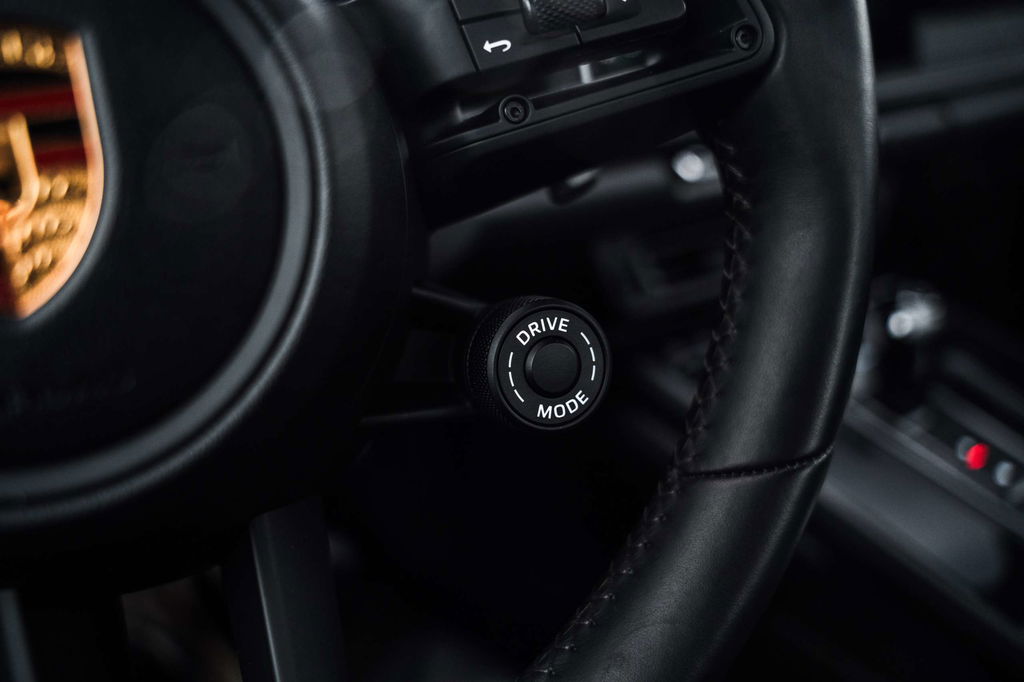 Porsche 992 Carrera 4 GTS