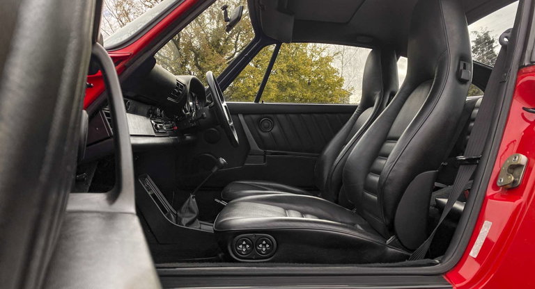 Porsche 911 Carrera 3.2