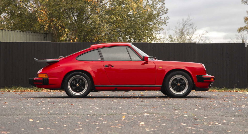 Porsche 911 Carrera 3.2