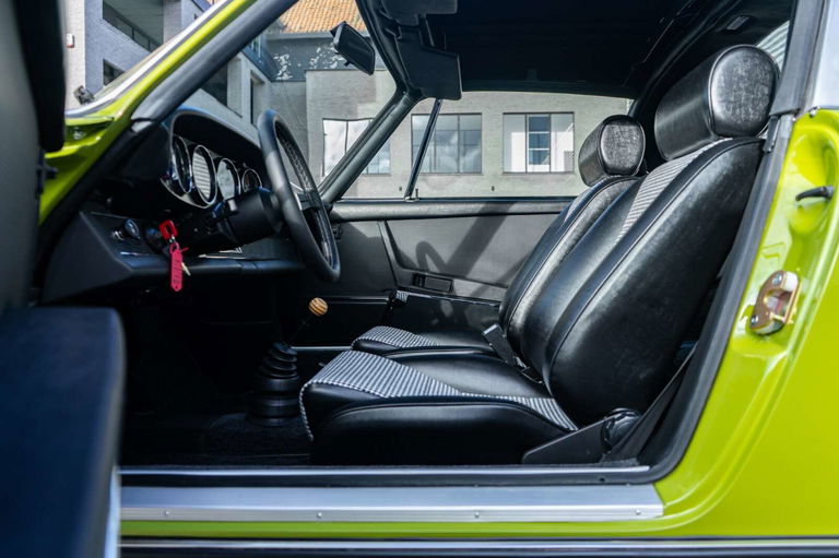 Porsche 911 Backdate