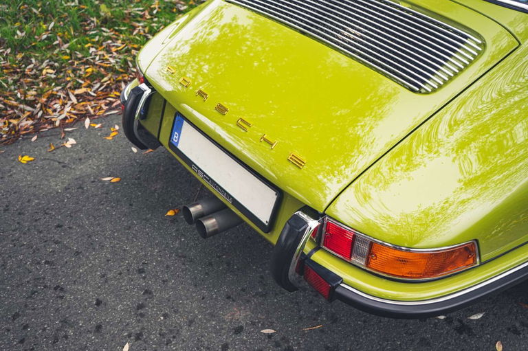 Porsche 911 Backdate