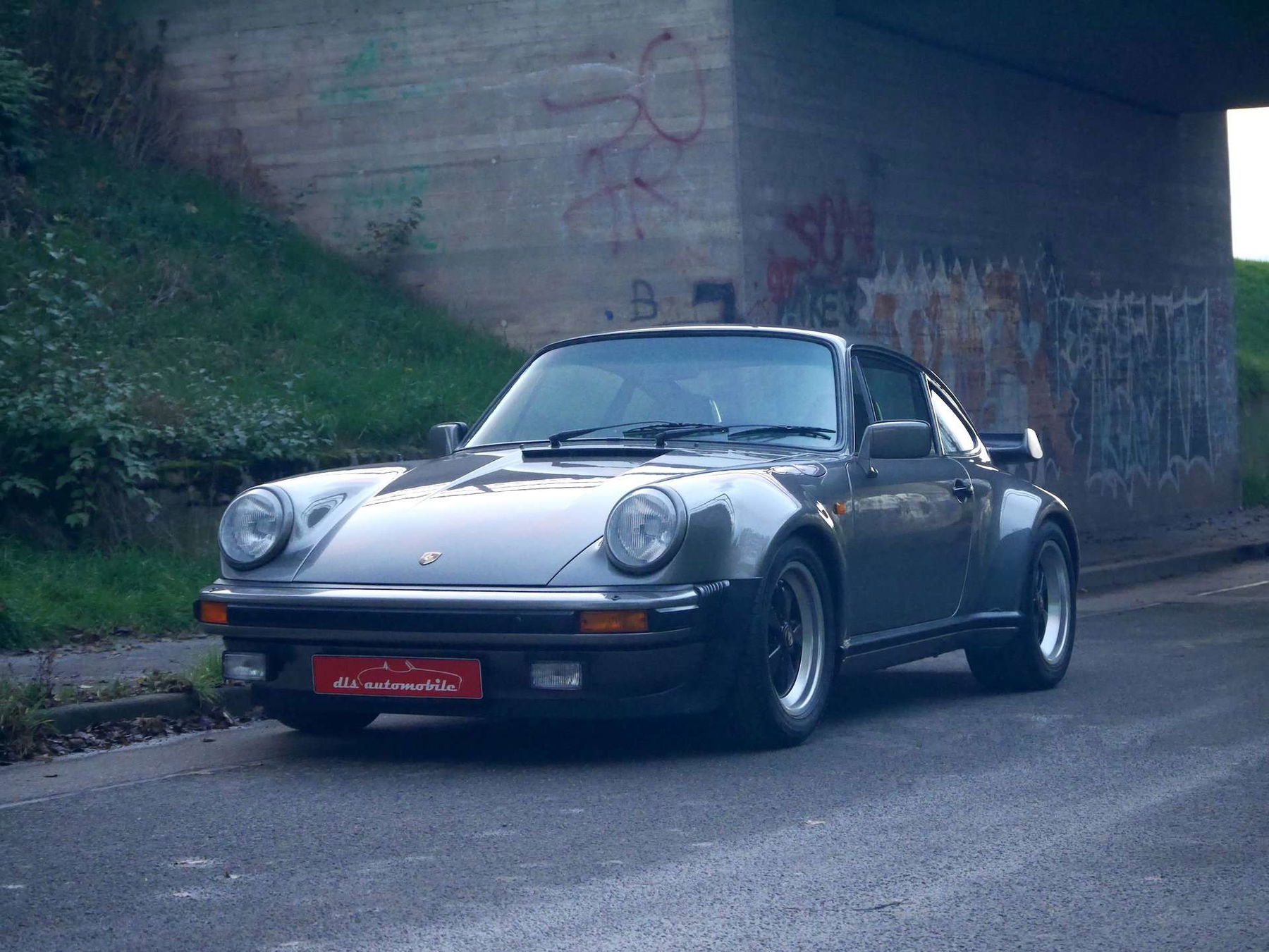Porsche 911 Turbo 3.3