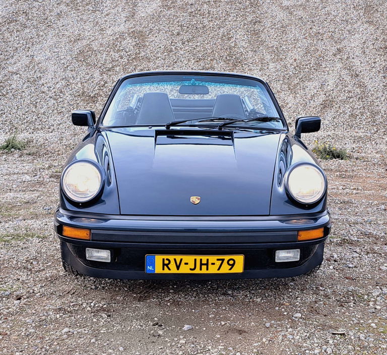 Porsche 911 Carrera 3.2