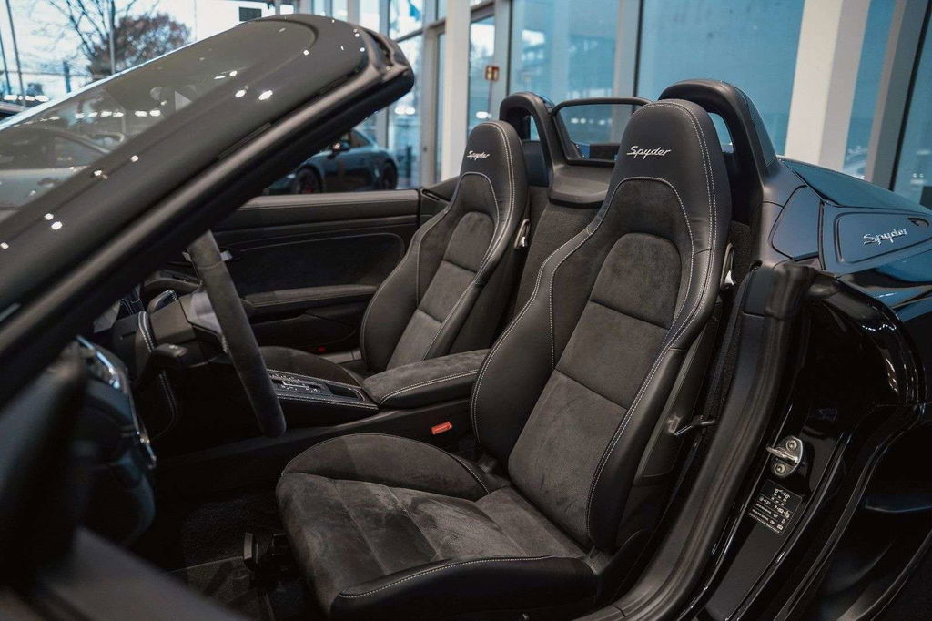 Porsche 718 Spyder