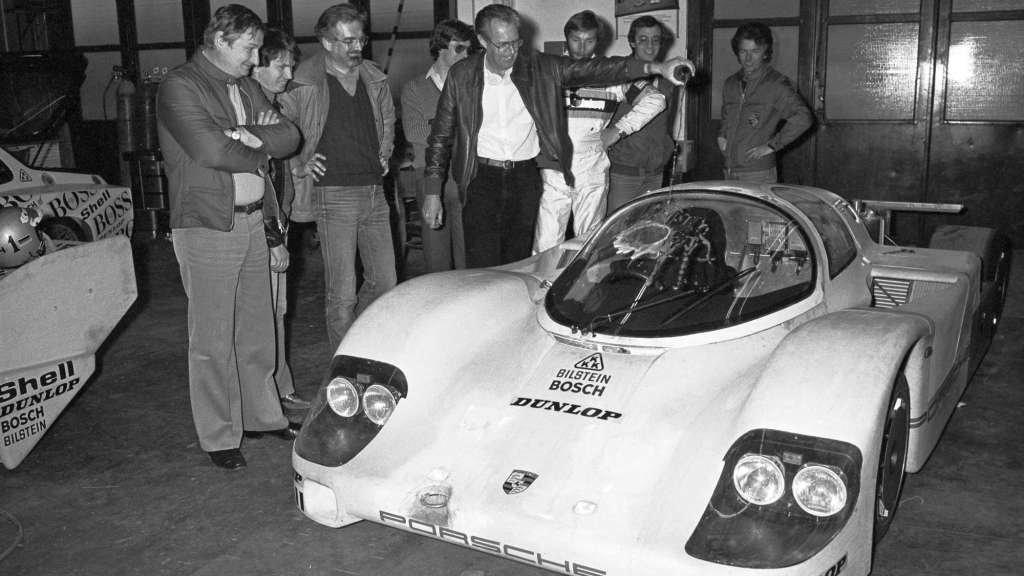 Peter Falk tauft den Porsche 956