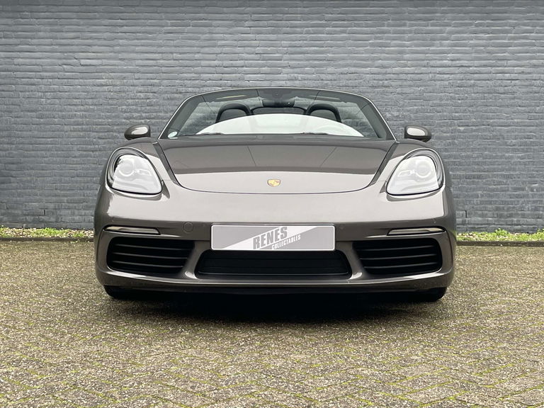 Porsche 718 Boxster