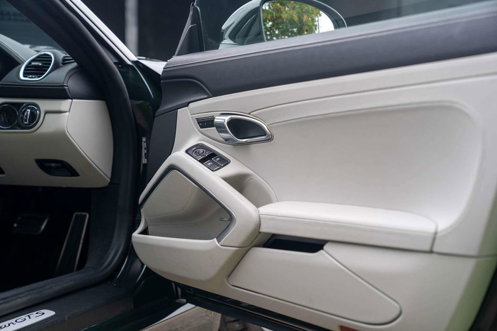 Porsche 718 Cayman GTS 4.0