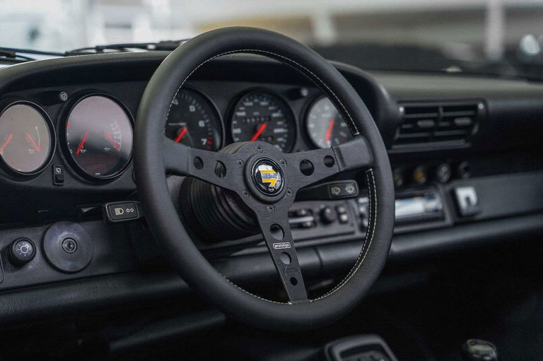 Porsche 964 Carrera 4