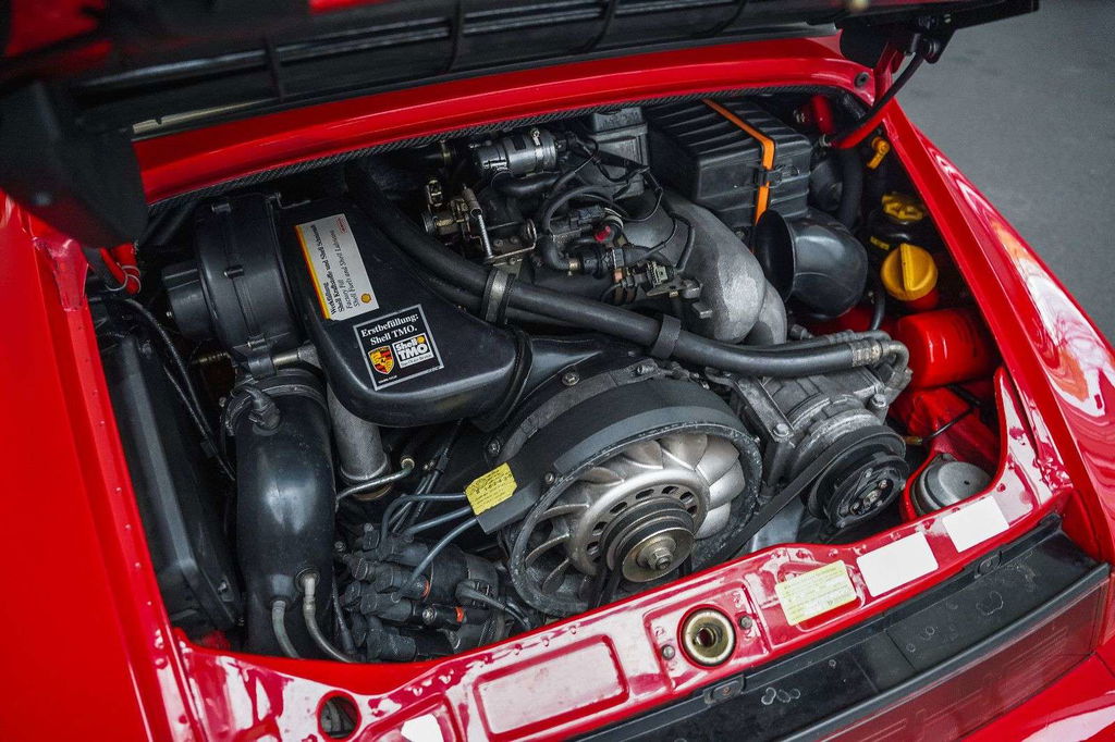 Porsche 964 Carrera 4