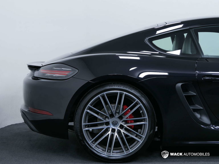 Porsche 718 Cayman S