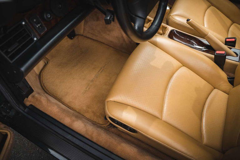 Porsche 993 Carrera 4