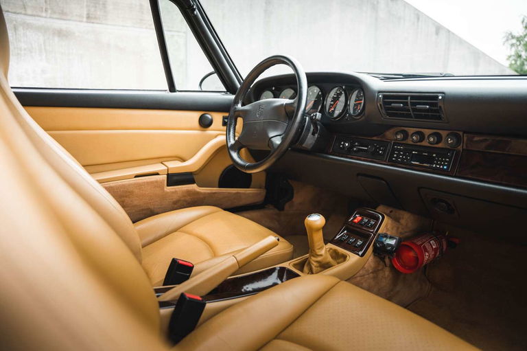 Porsche 993 Carrera 4