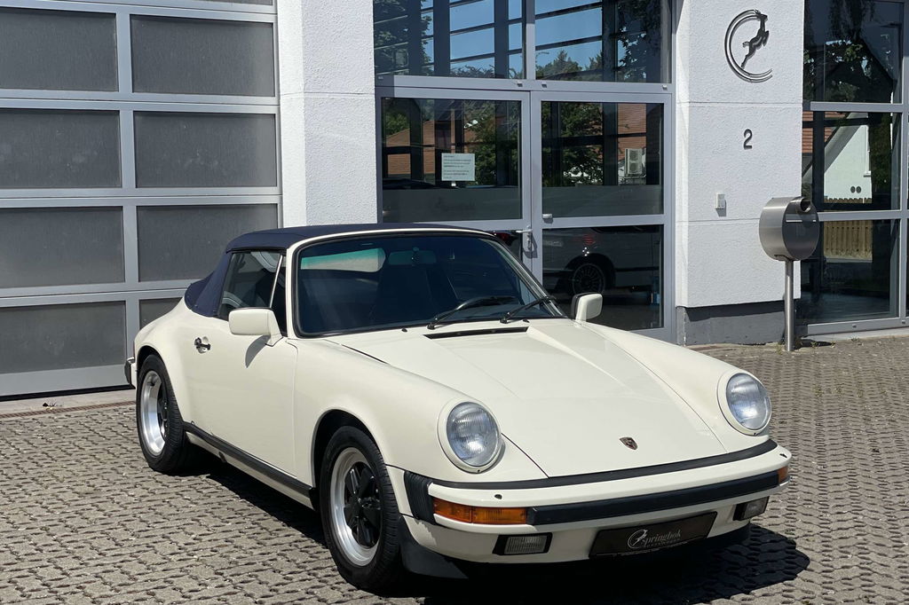 1985 Porsche 911 Carrera 3.2 Cabriolet in Chiffonweiß