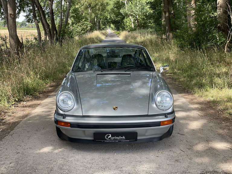Porsche 911 Carrera 2,7