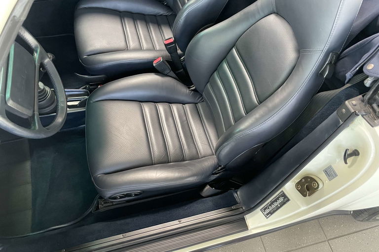 Porsche 911 Carrera 3.2 (KAT)