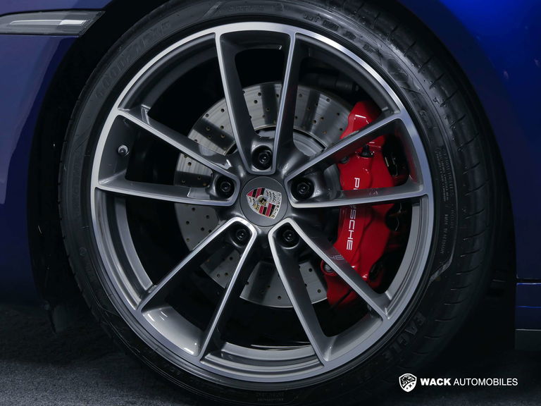 Porsche 992 Carrera 4S