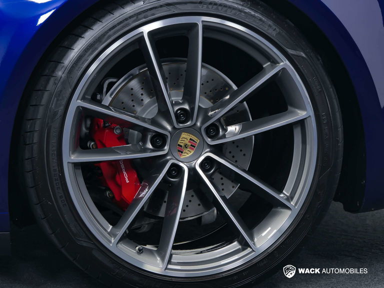 Porsche 992 Carrera 4S