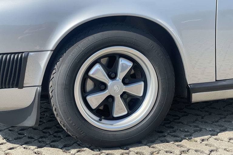 Porsche 911 Carrera 2,7