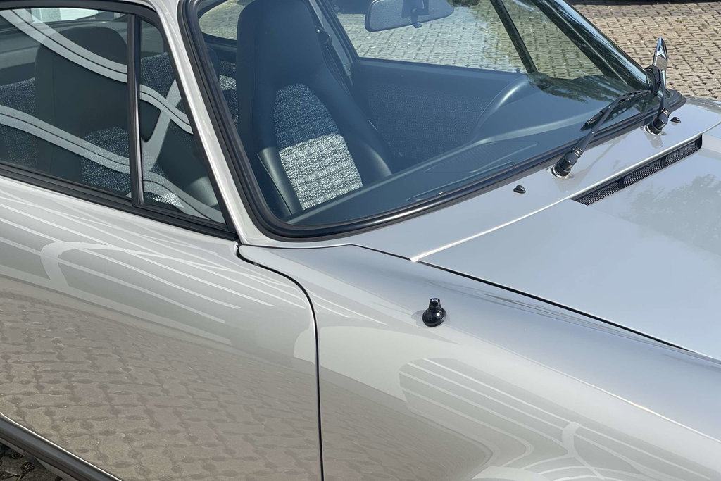 Porsche 911 Carrera 2,7