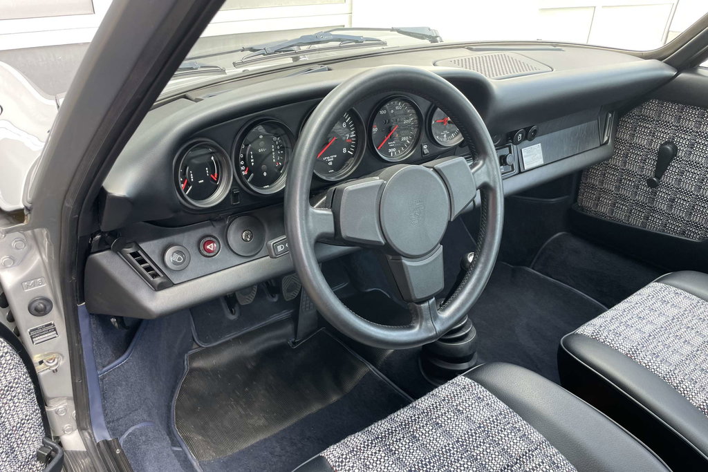 Porsche 911 Carrera 2,7