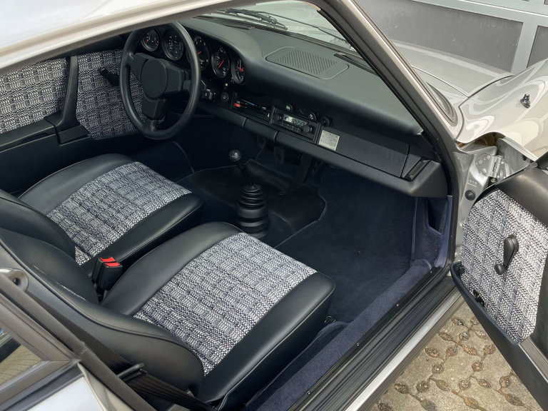 Porsche 911 Carrera 2,7