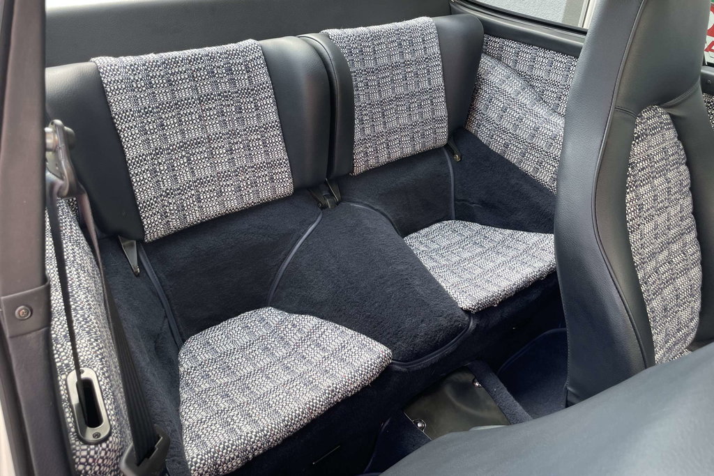 Porsche 911 Carrera 2,7