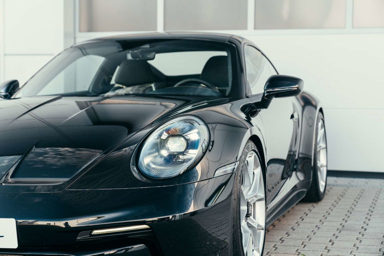 Porsche 992 GT3 Touring