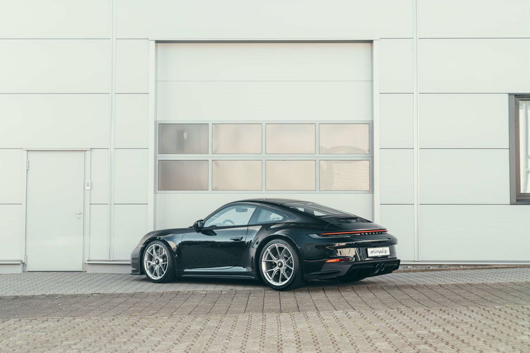 Porsche 992 GT3 Touring