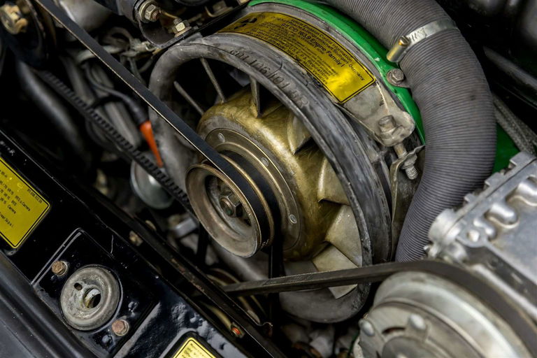 Porsche 911 Carrera (US)