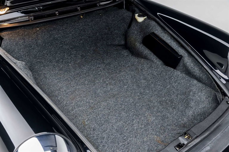 Porsche 911 Carrera (US)