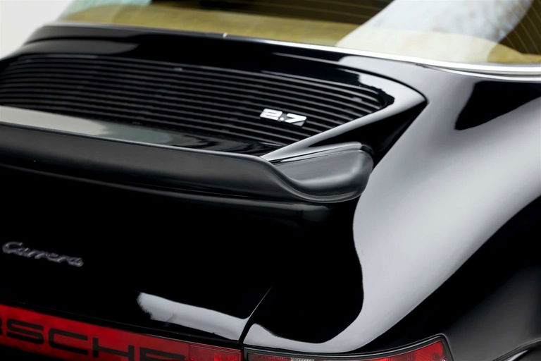 Porsche 911 Carrera (US)