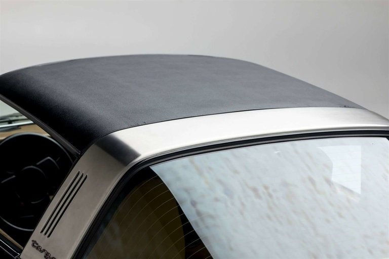 Porsche 911 Carrera (US)