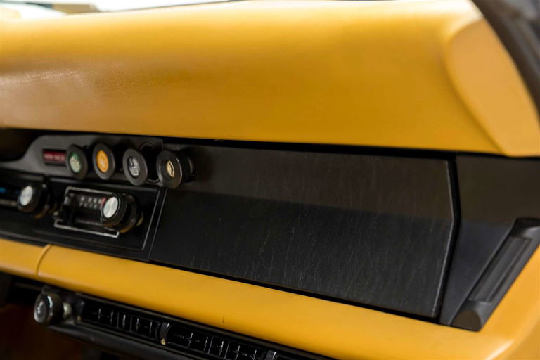 Porsche 911 Carrera (US)