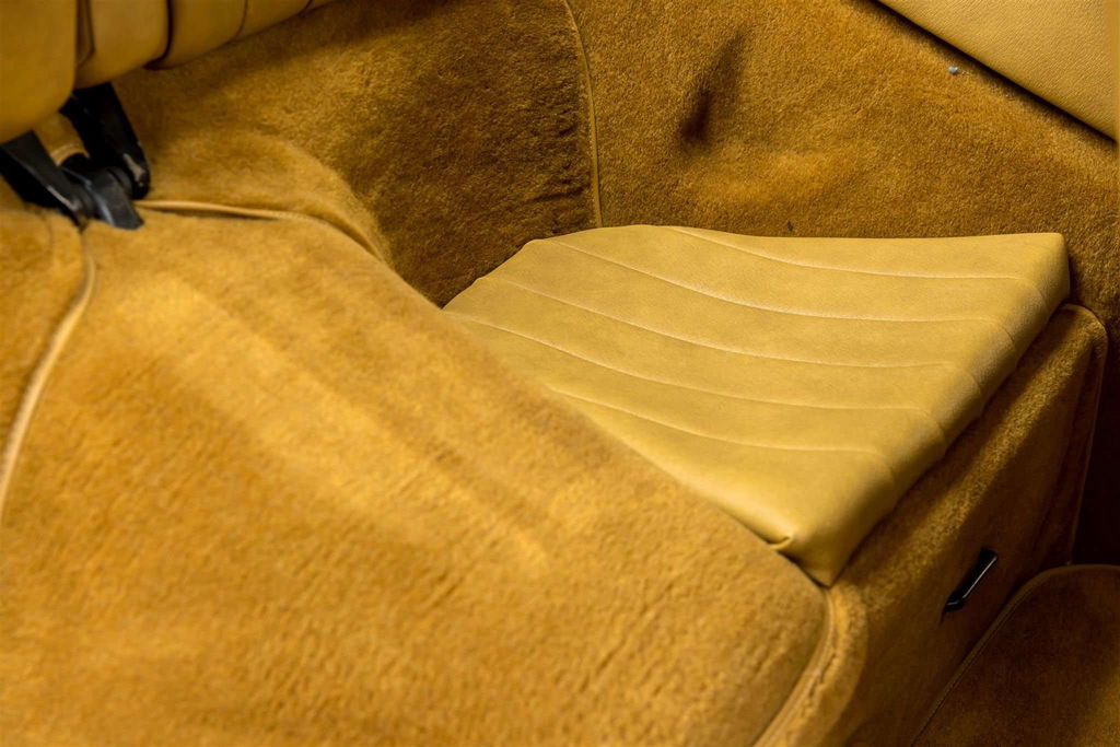 Porsche 911 Carrera (US)