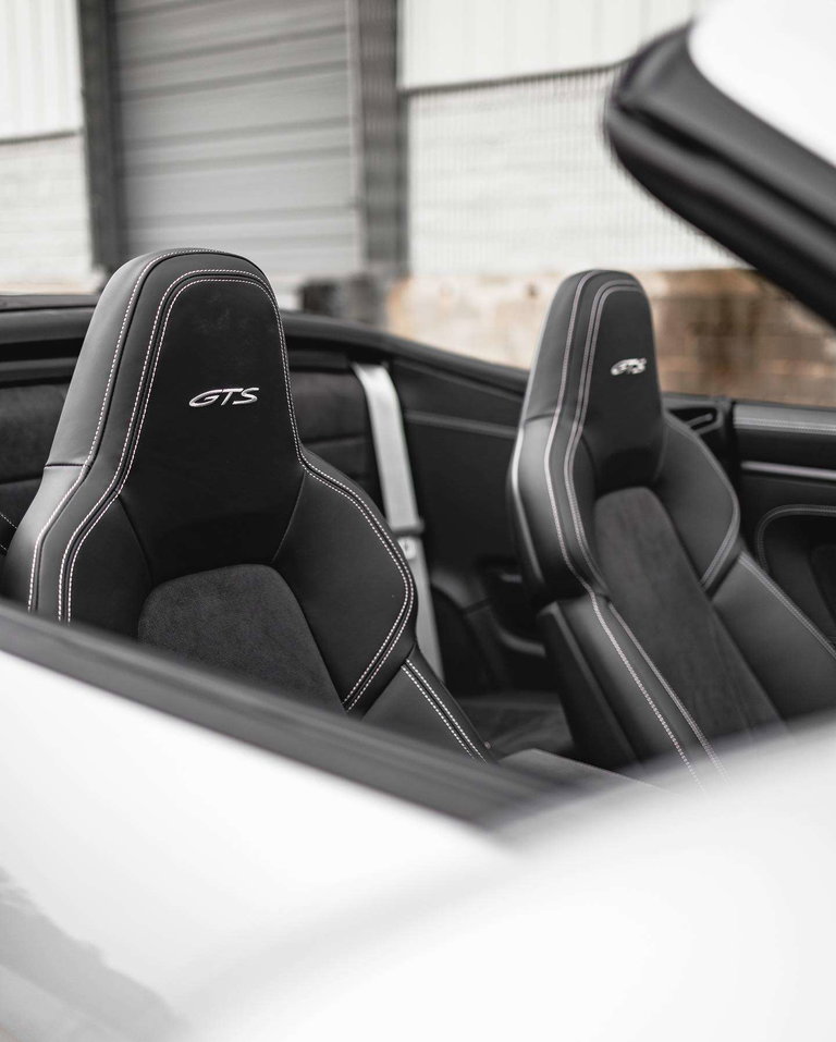 Porsche 992 Carrera GTS