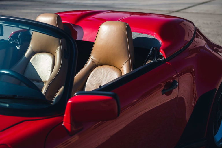 Porsche 911 Carrera 3.2 Speedster