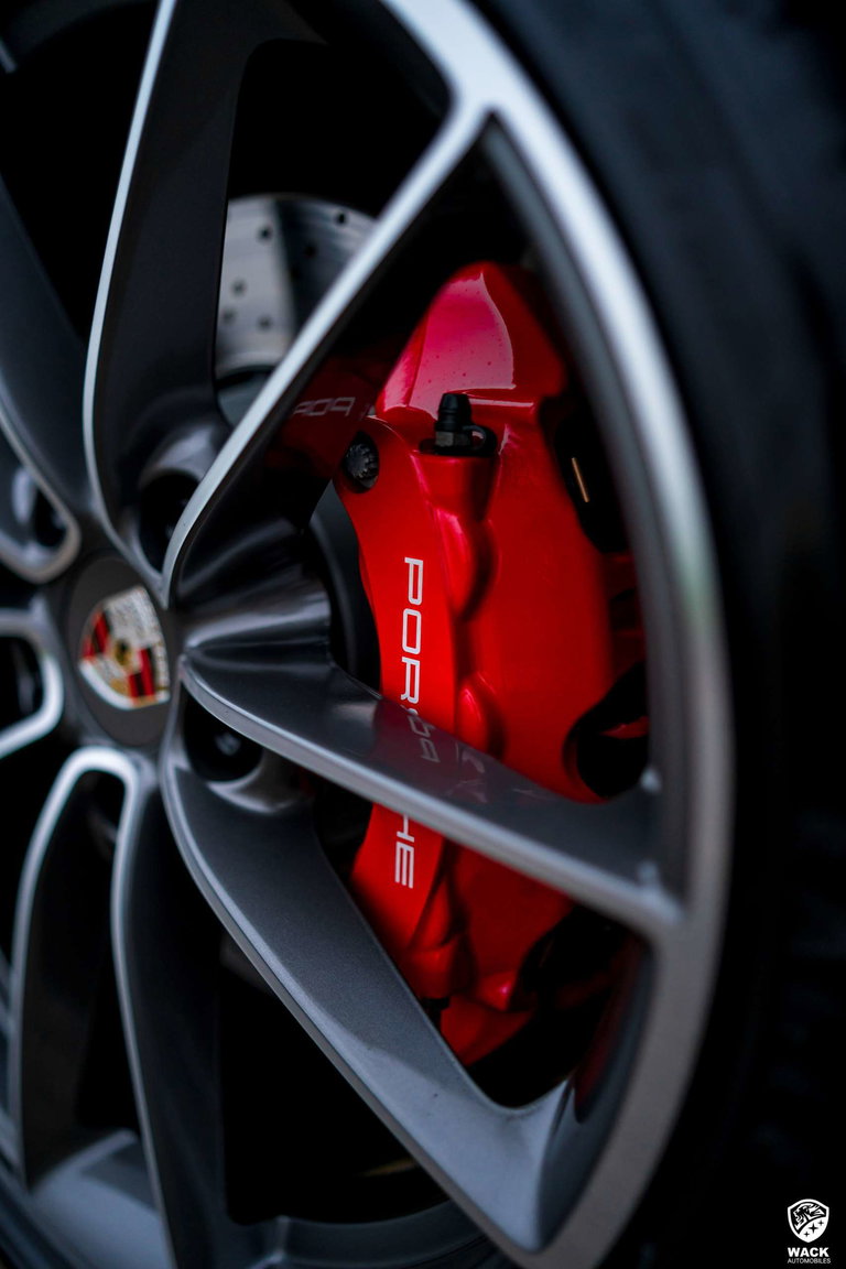 Porsche 992 Carrera 4S