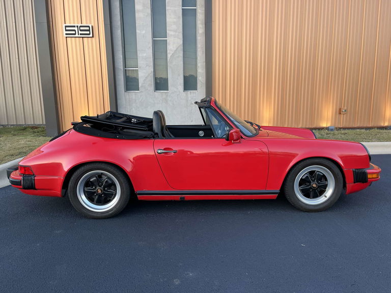 Porsche 911 Carrera 3.2