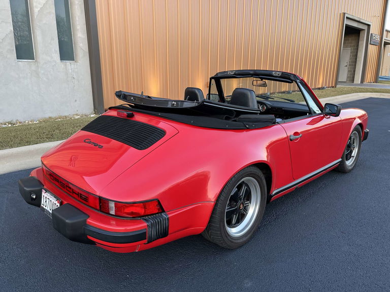 Porsche 911 Carrera 3.2