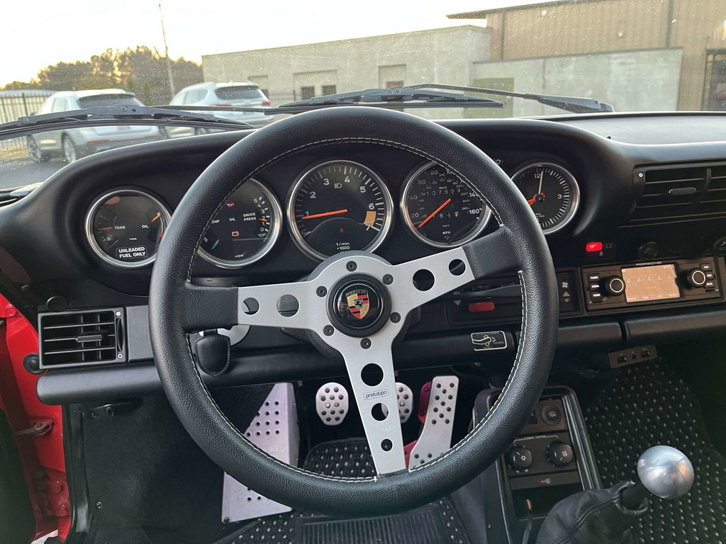 Porsche 911 Carrera 3.2