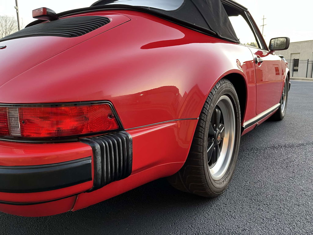 Porsche 911 Carrera 3.2