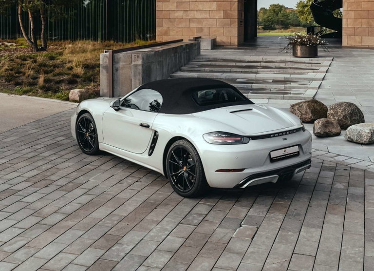 Porsche 718 Boxster