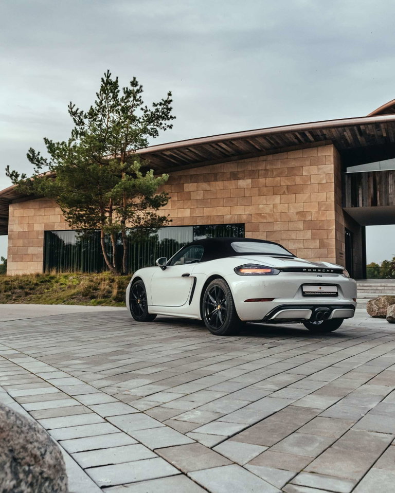 Porsche 718 Boxster